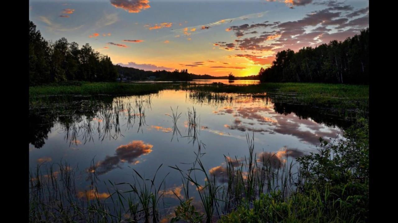 La Découverte, Jacuzzi, Sauna, et Terrasse avec vue sur lac à la campagne entre Toulouse et Auch Vila Catonvielle Exterior foto